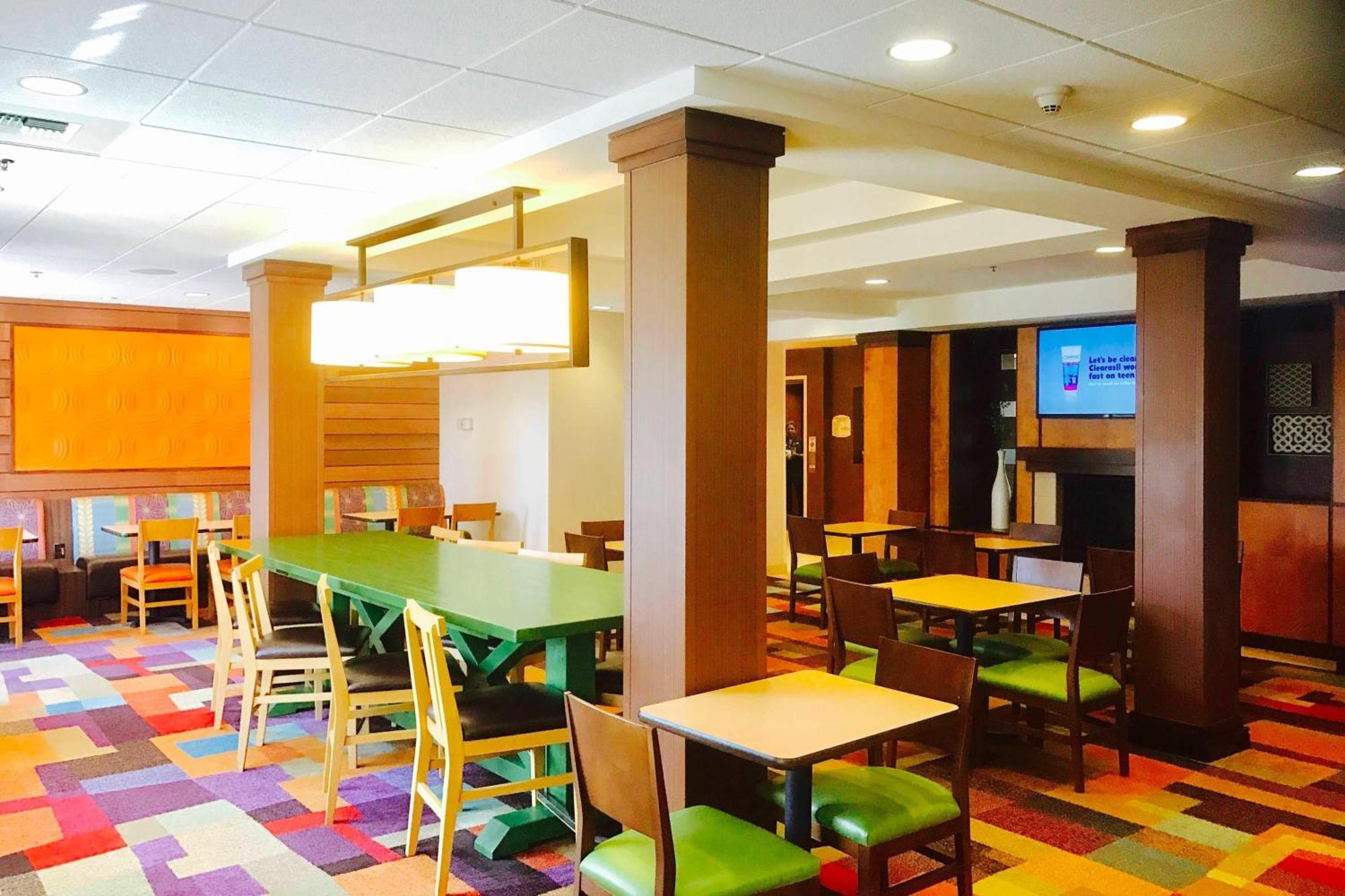 Fairfield Inn And Suites Sacramento Airport Natomas West Sacramento Exterior photo